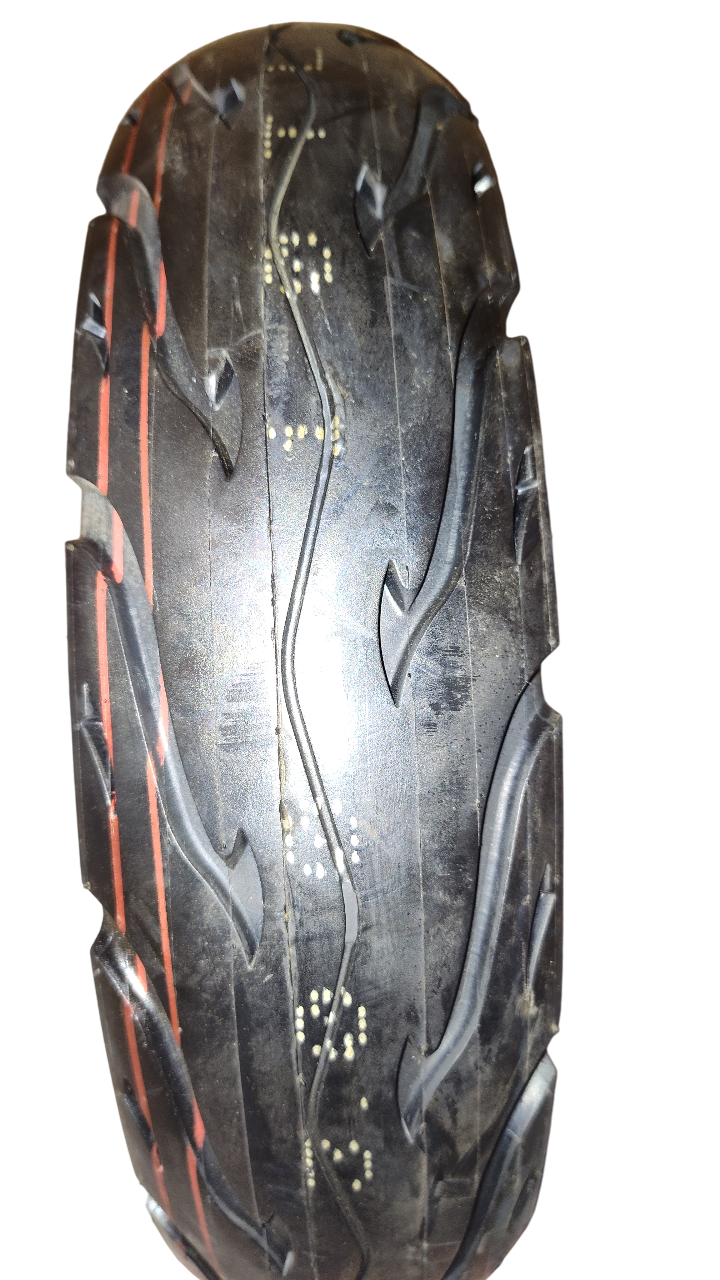 Tire 3.00 x 10 Tubeless (BOLT TREAD PATTERN)