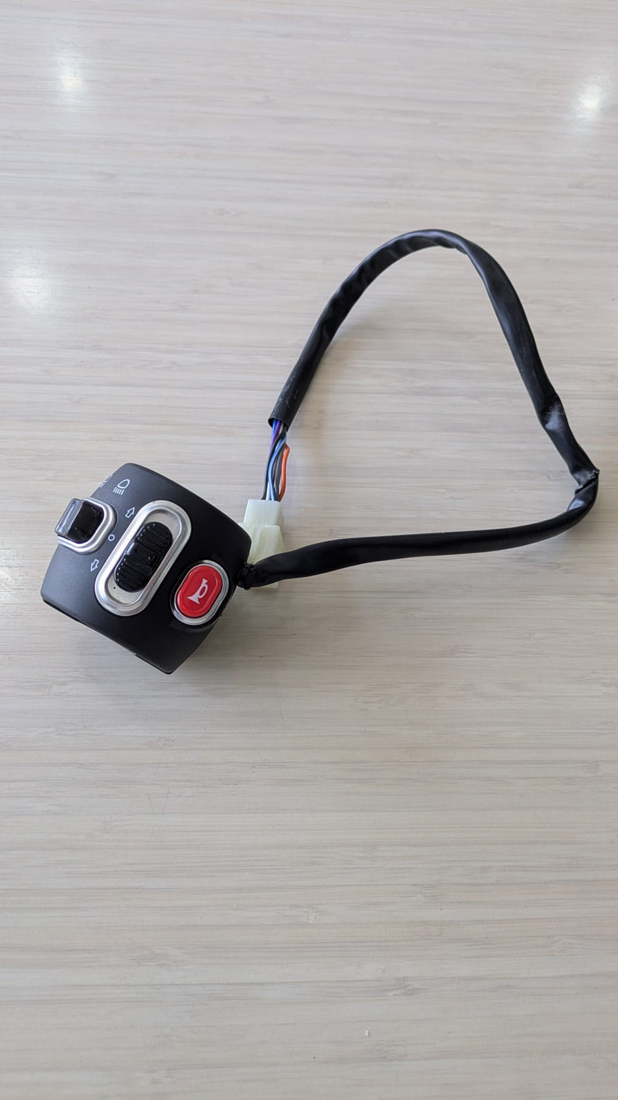 Left Handlebar Combination Switch Assembly – Hi/Lo Beam, Turn Signal & Horn for BBX Pro / Boomerbuggy X Pro / FreedomCab / Freemdom Cab Enclosed Mobility Scooter