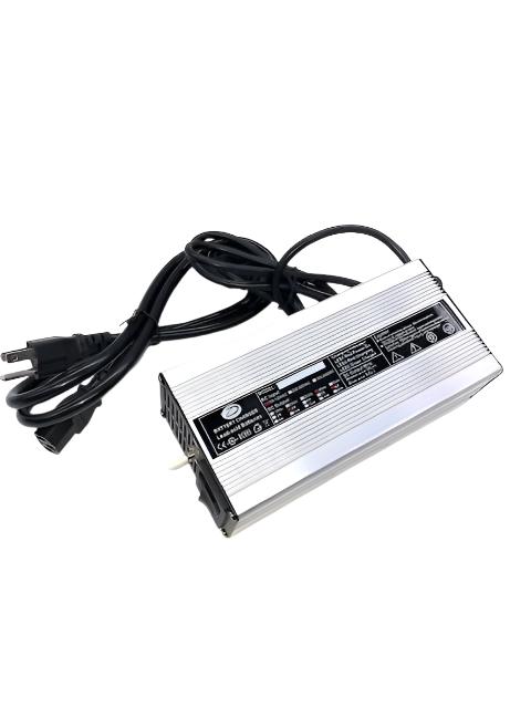 Intelligent Charger 48V 3-6A LAB - PC plug