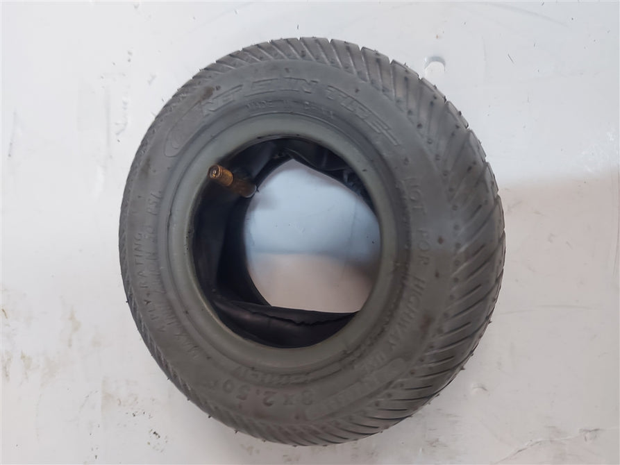 Tire 8x2.50 (Boomer Buggy 5) with Tube