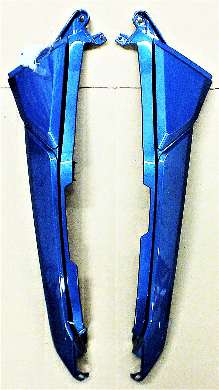 Fairing - under the seat set for EM1 (Gloss Blue Pearl)