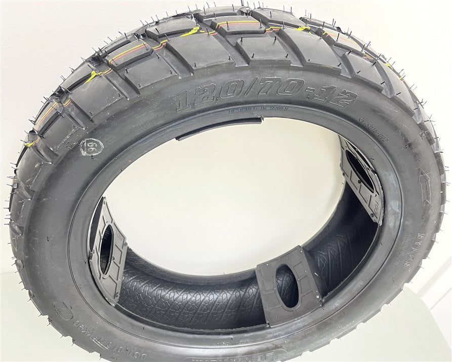 Tire 120/70-12 Tubeless - EM1 / Rogue Front Tire