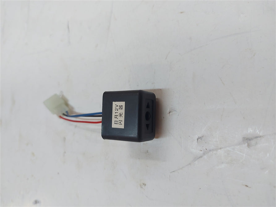 Turn Signal Relay 12V - 3Wire Large (Square)